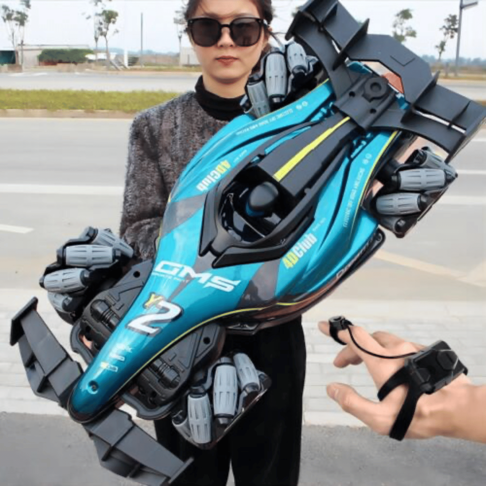4DRC Y2 Hand Controlled Gesture RC Car 2.4Ghz 4WD 360Â° Racing Car 2 Battery For Boys & Girls,Kids Toy,Children Christmas Gifts.